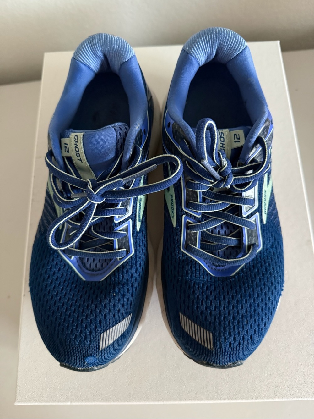 Brooks Men's Athletic Shoes in Navy Blue with Light Mint Accents